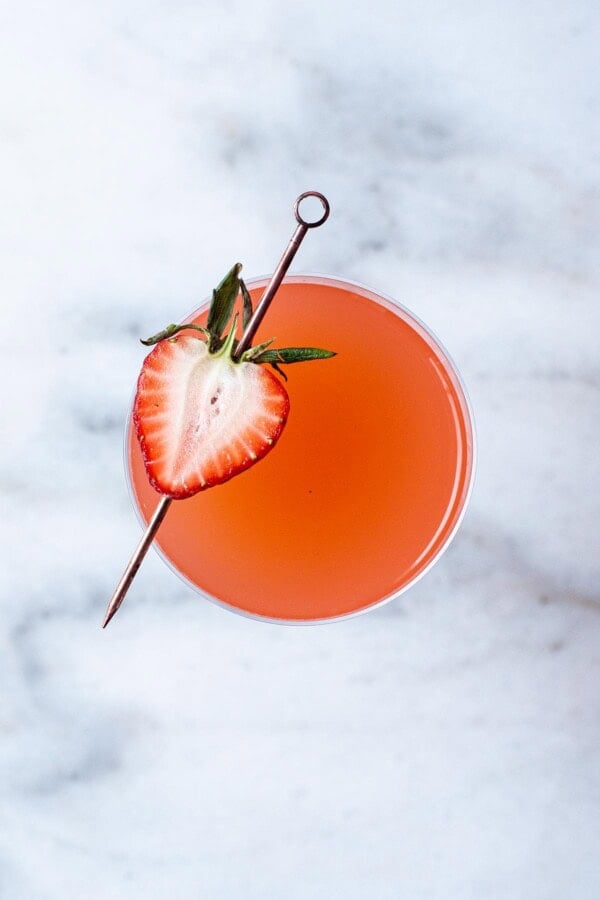 The Beginner's Guide to Essential Cocktails - HARDCOVER - Image 5